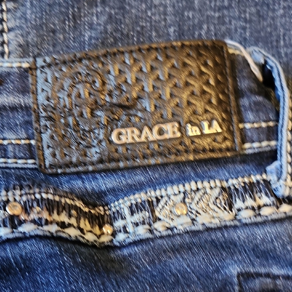 Grace In LA - Picture 9 of 13